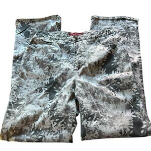 NWOT Gloria Vanderbilt Gray/White Floral Jeans Sz 10